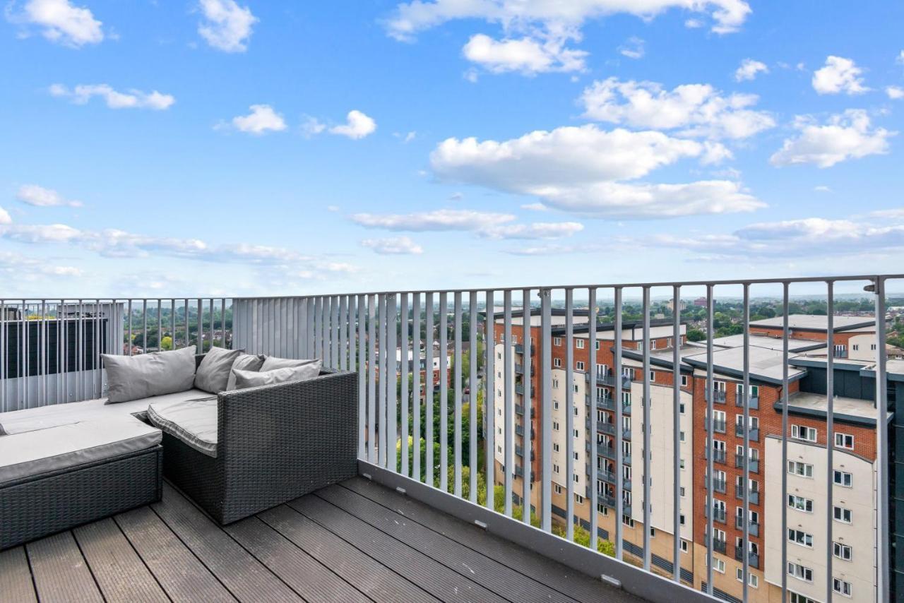 Penthouse Flat In Slough Center 아파트 외부 사진