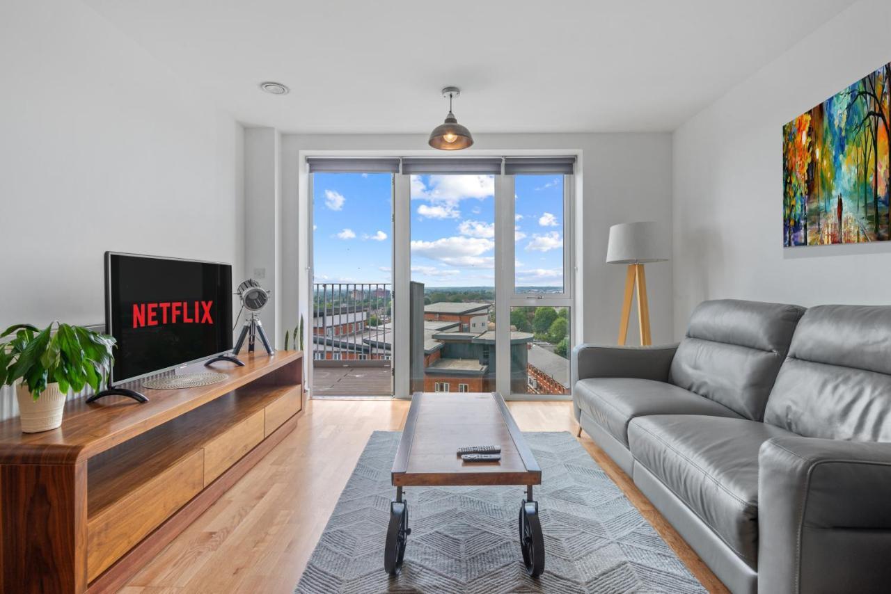Penthouse Flat In Slough Center 아파트 외부 사진
